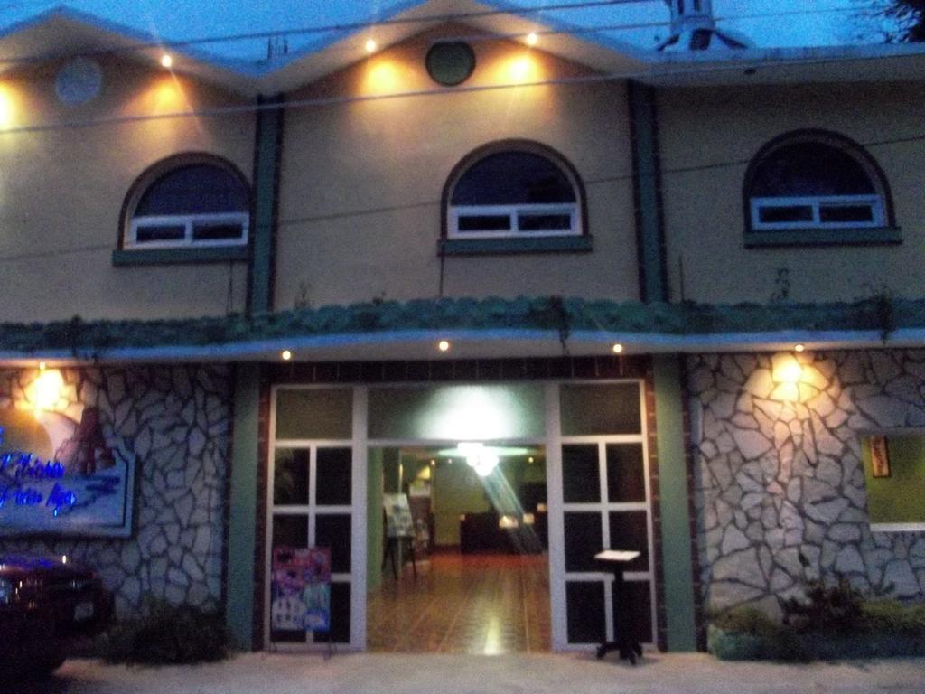 Hotel Ribiera Del Lago Peten Itza San Roman Exterior foto